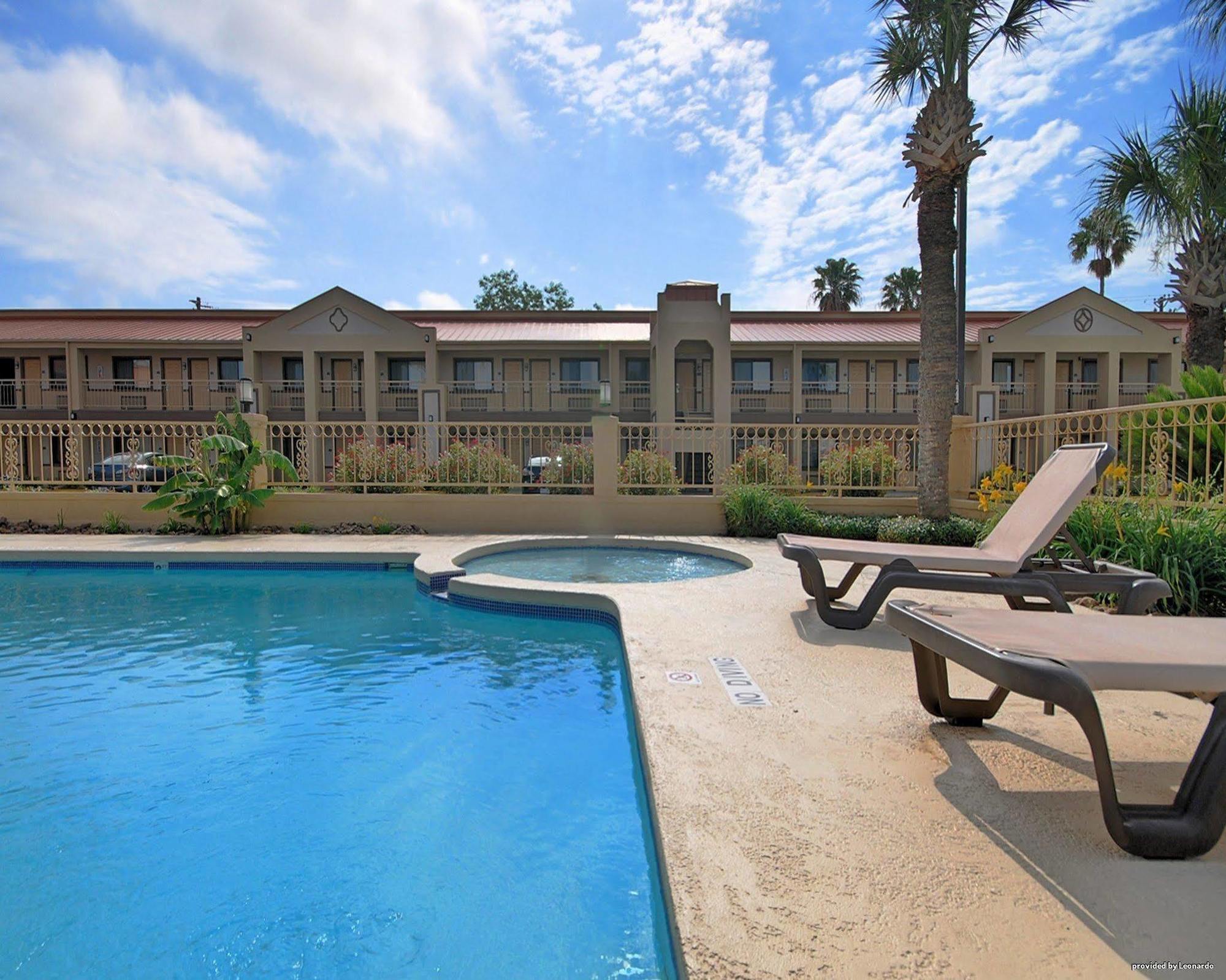 Americas Best Value Inn Kingsville Extérieur photo