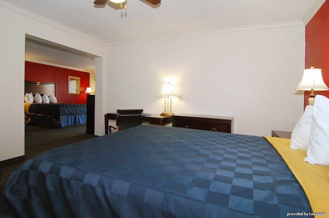 Americas Best Value Inn Kingsville Extérieur photo
